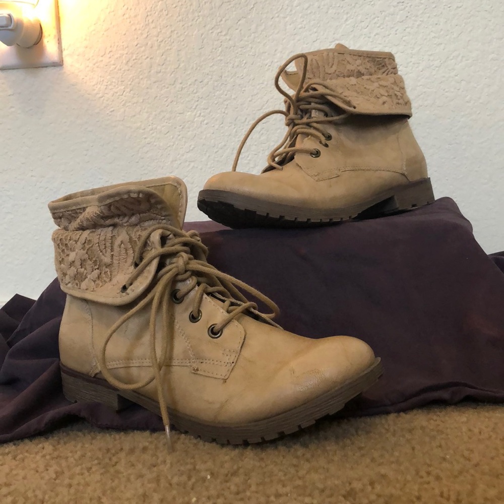 Ankle boots